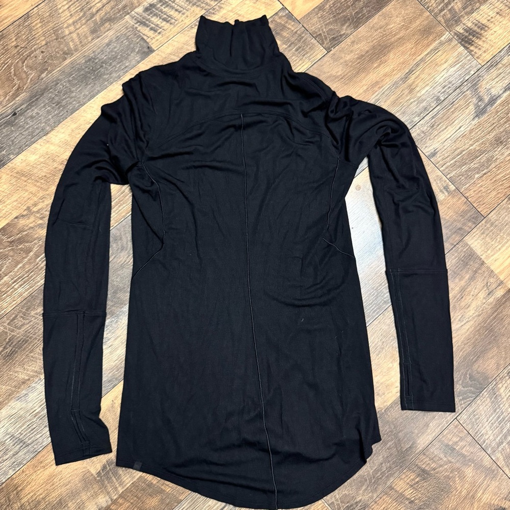 lululemon athletica Black Long Sleeve Turtleneck Top